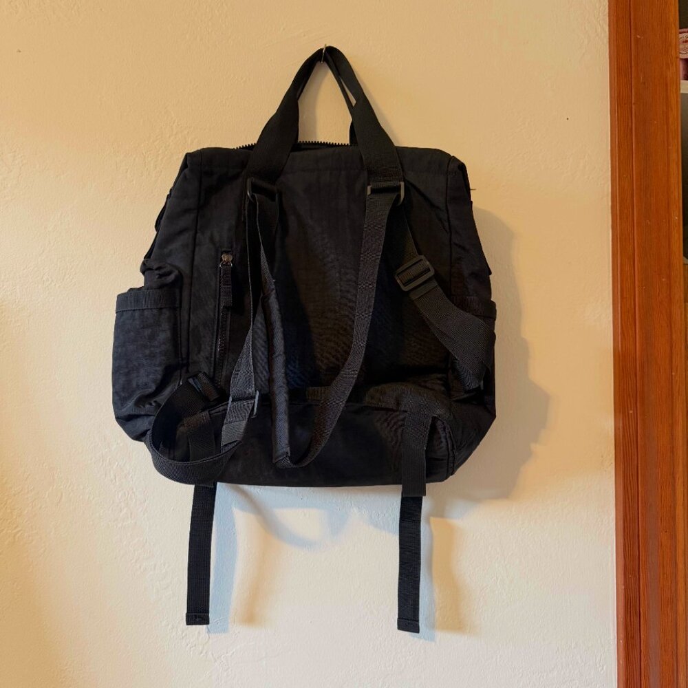 Tommy Bahama Backpack - Picture 2 of 2